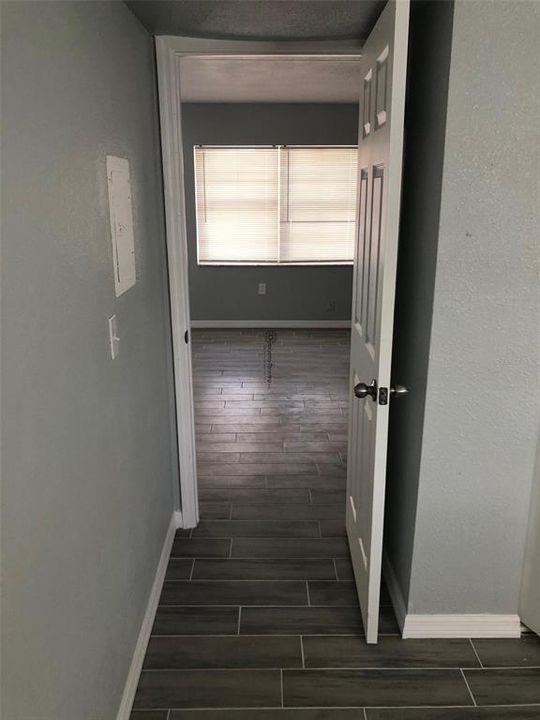 For Rent: $1,250 (1 beds, 1 baths, 600 Square Feet)