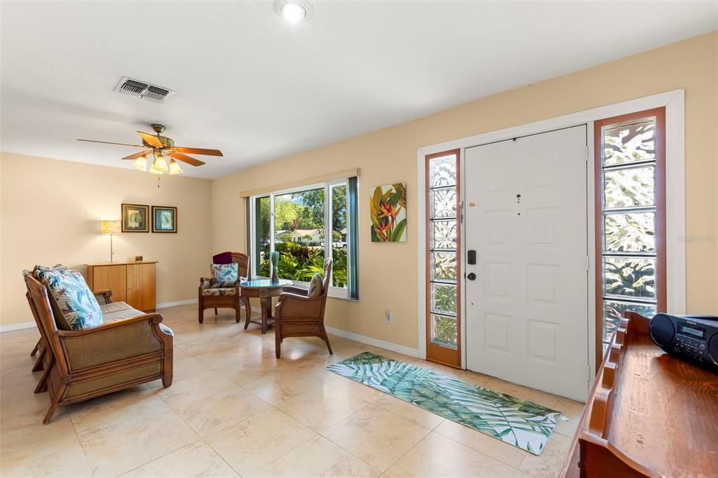 For Sale: $440,000 (2 beds, 2 baths, 1502 Square Feet)