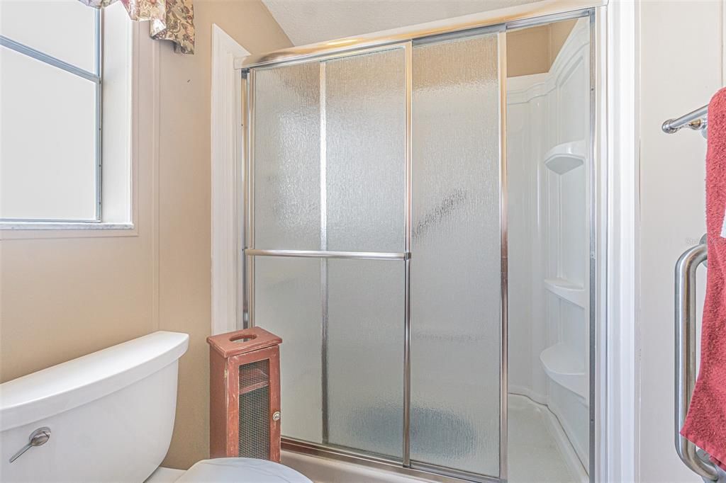 待售: $250,000 (2 贝兹, 2 浴室, 1290 平方英尺)