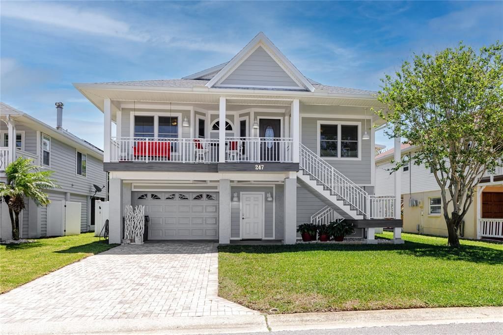 最近售出: $999,000 (3 贝兹, 2 浴室, 1778 平方英尺)