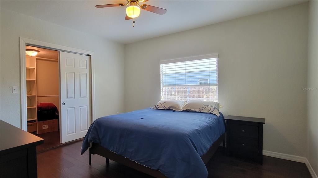 For Rent: $2,300 (2 beds, 1 baths, 1047 Square Feet)