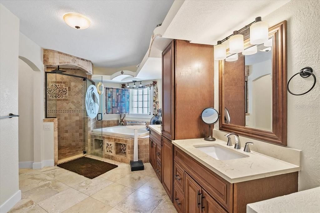 待售: $560,000 (3 贝兹, 2 浴室, 1930 平方英尺)