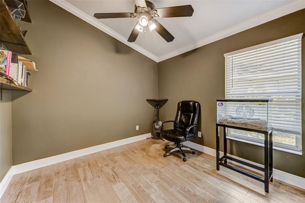 Active With Contract: $349,500 (3 beds, 2 baths, 1253 Square Feet)