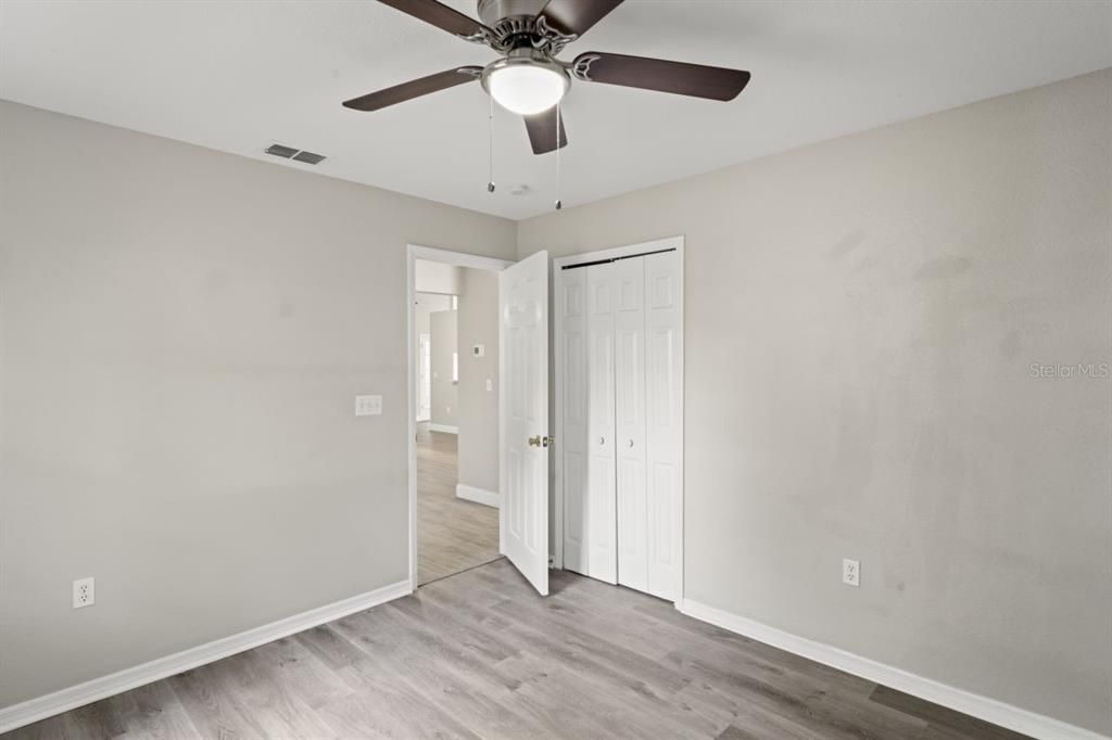 For Sale: $345,000 (3 beds, 2 baths, 1550 Square Feet)