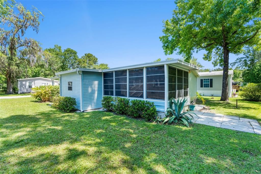 Active With Contract: $174,900 (3 beds, 2 baths, 1296 Square Feet)