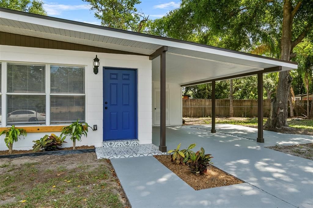 For Sale: $339,900 (3 beds, 2 baths, 1018 Square Feet)