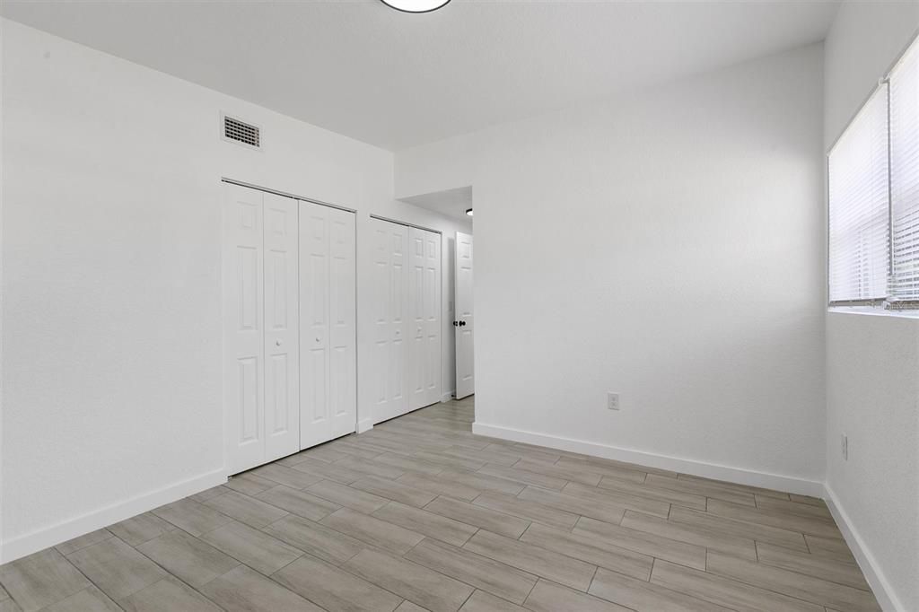 Active With Contract: $339,900 (3 beds, 2 baths, 1018 Square Feet)