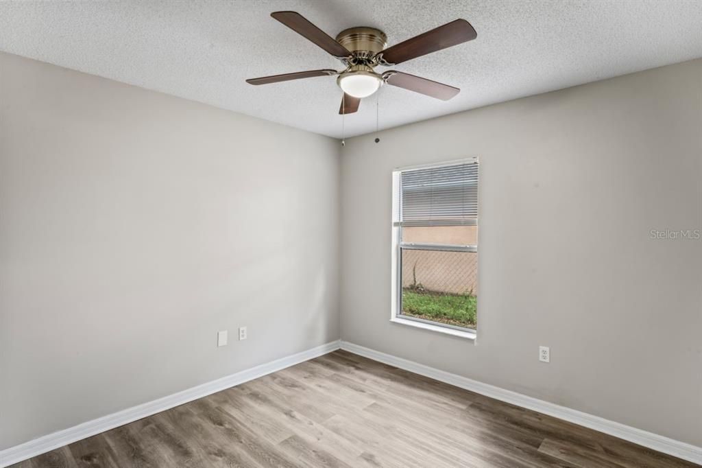 Active With Contract: $309,900 (3 beds, 2 baths, 1234 Square Feet)