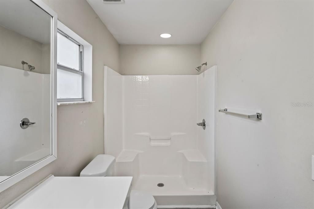 Active With Contract: $309,900 (3 beds, 2 baths, 1234 Square Feet)