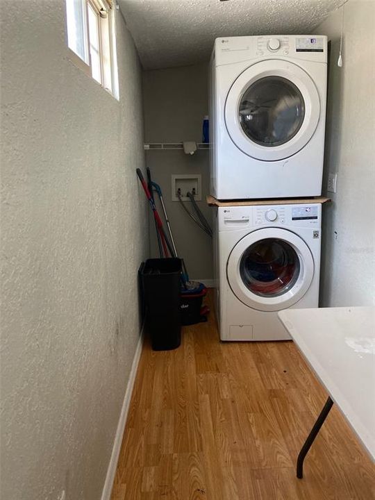 For Rent: $1,400 (1 beds, 1 baths, 1798 Square Feet)