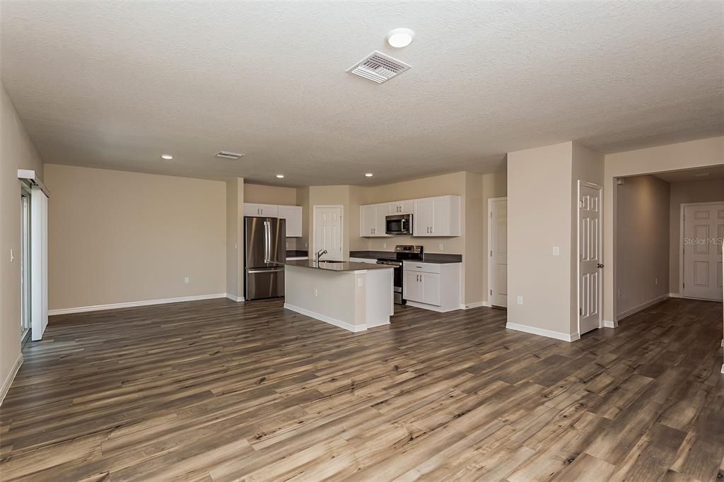 For Sale: $404,990 (4 beds, 2 baths, 2039 Square Feet)