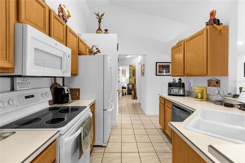 For Sale: $329,000 (3 beds, 2 baths, 1542 Square Feet)