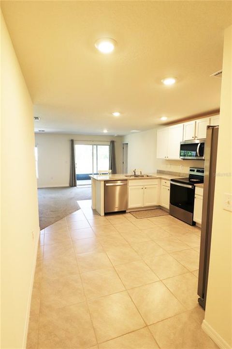 For Sale: $319,000 (3 beds, 2 baths, 1405 Square Feet)