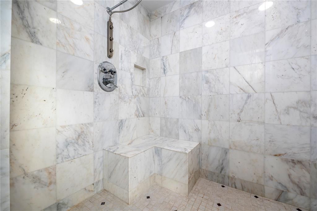 待售: $724,900 (4 贝兹, 2 浴室, 3723 平方英尺)