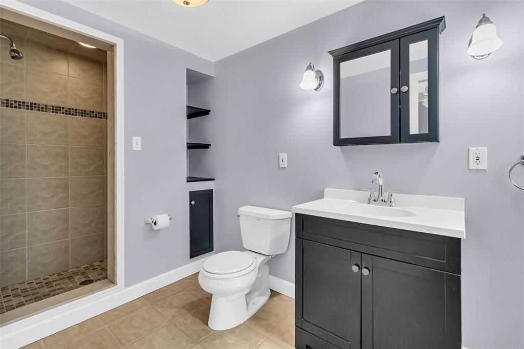 Active With Contract: $499,900 (3 beds, 2 baths, 1363 Square Feet)