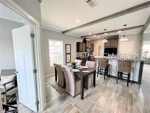 Active With Contract: $1,595 (2 beds, 2 baths, 1286 Square Feet)