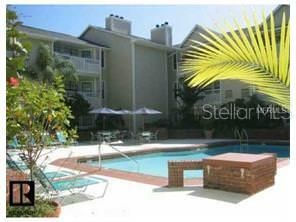 Active With Contract: $1,695 (1 beds, 1 baths, 631 Square Feet)