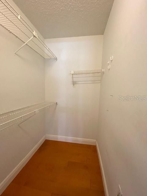 Active With Contract: $1,695 (1 beds, 1 baths, 631 Square Feet)