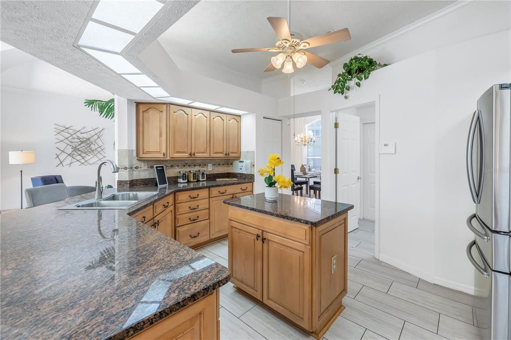 Active With Contract: $475,000 (3 beds, 2 baths, 2158 Square Feet)
