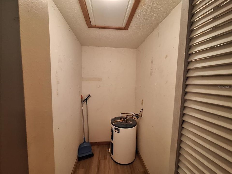 Walk in closet/attic access