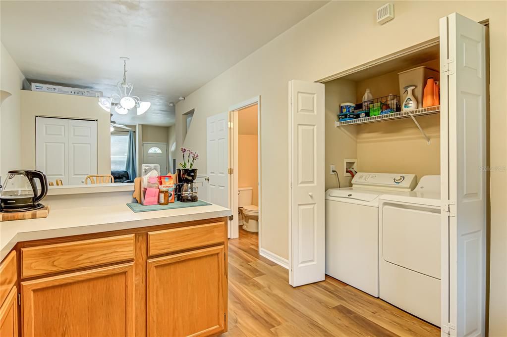 For Sale: $188,900 (2 beds, 2 baths, 1172 Square Feet)