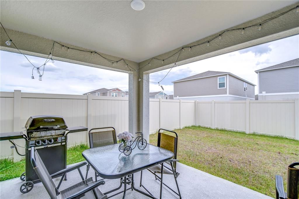 For Sale: $369,900 (3 beds, 2 baths, 1615 Square Feet)