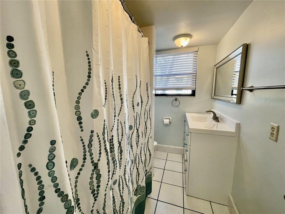 For Sale: $439,900 (1 beds, 1 baths, 505 Square Feet)