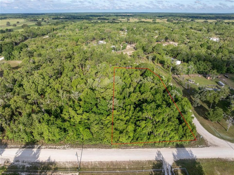 Add the lot to the left for 2.28 Acres