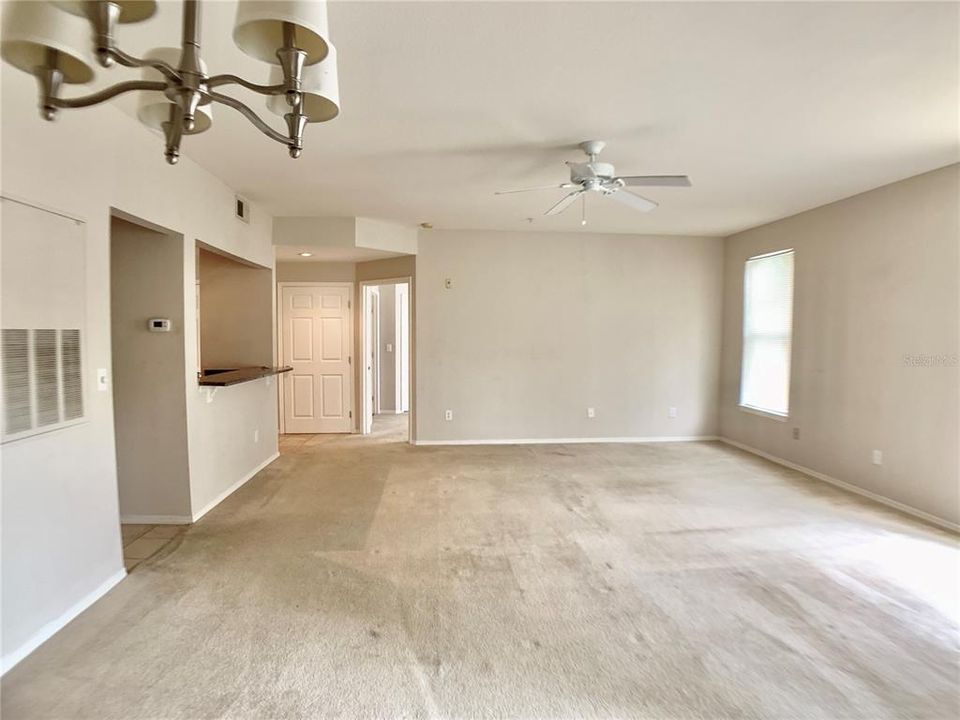 Recently Rented: $1,625 (2 beds, 2 baths, 1274 Square Feet)