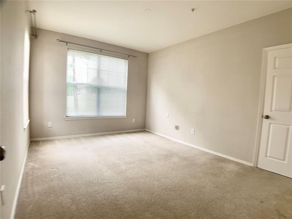 Recently Rented: $1,625 (2 beds, 2 baths, 1274 Square Feet)