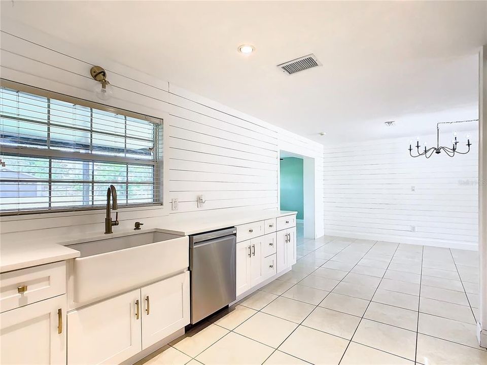 For Sale: $649,500 (4 beds, 2 baths, 1958 Square Feet)