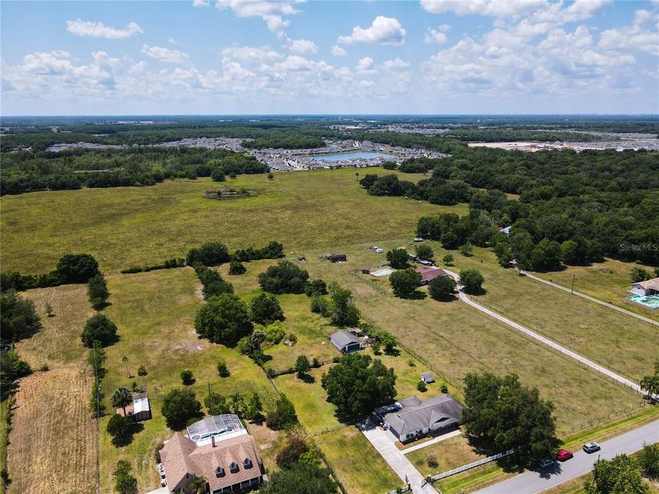 For Sale: $649,500 (4 beds, 2 baths, 1958 Square Feet)