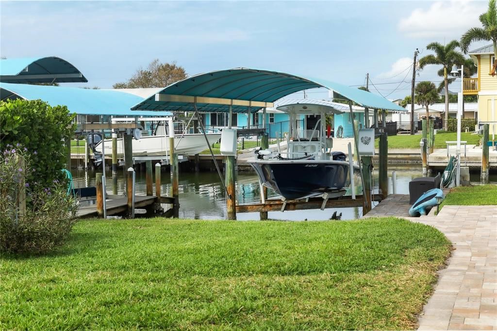 For Sale: $1,150,000 (2 beds, 2 baths, 1464 Square Feet)