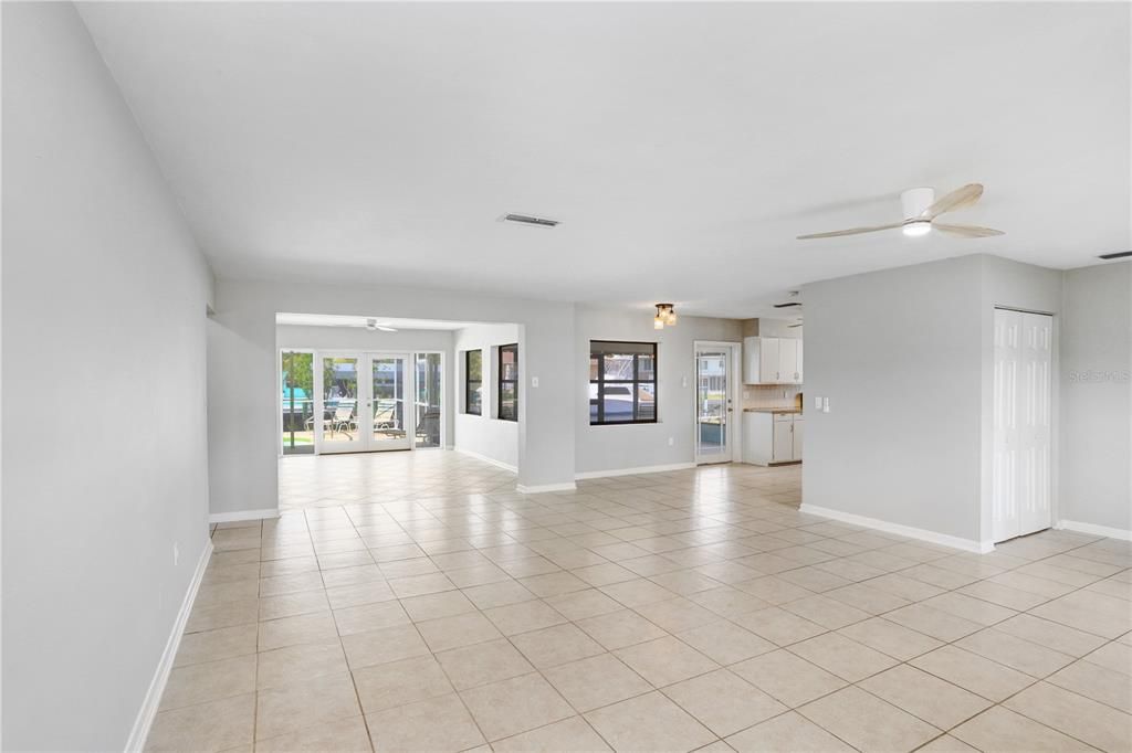 Active With Contract: $549,900 (3 beds, 2 baths, 1894 Square Feet)