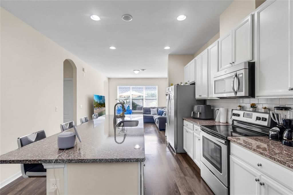 Active With Contract: $2,850 (3 beds, 2 baths, 1588 Square Feet)