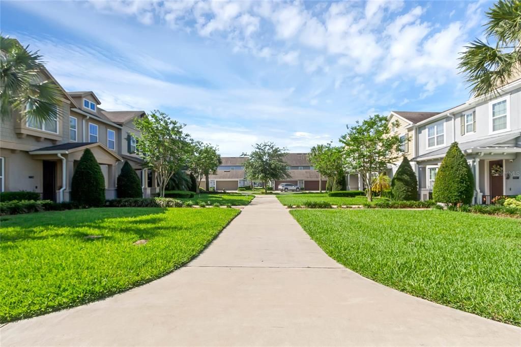 Active With Contract: $2,850 (3 beds, 2 baths, 1588 Square Feet)