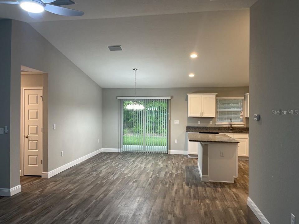 For Rent: $1,799 (3 beds, 2 baths, 1453 Square Feet)