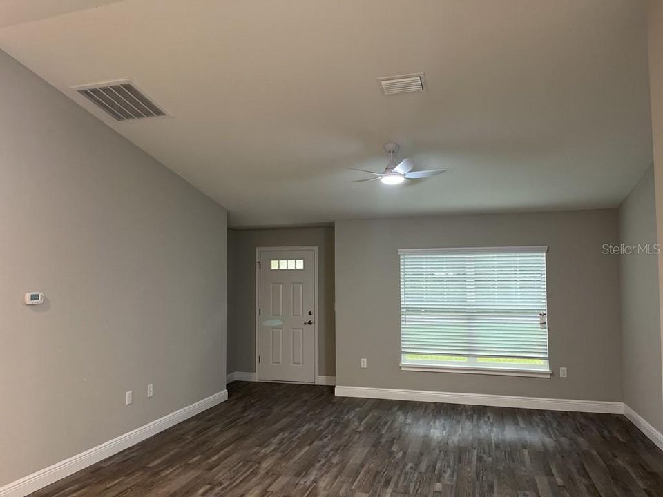 For Rent: $1,799 (3 beds, 2 baths, 1453 Square Feet)