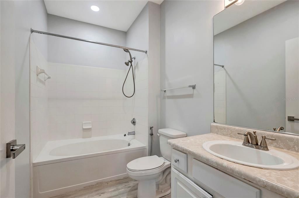 待售: $249,990 (3 贝兹, 2 浴室, 1445 平方英尺)