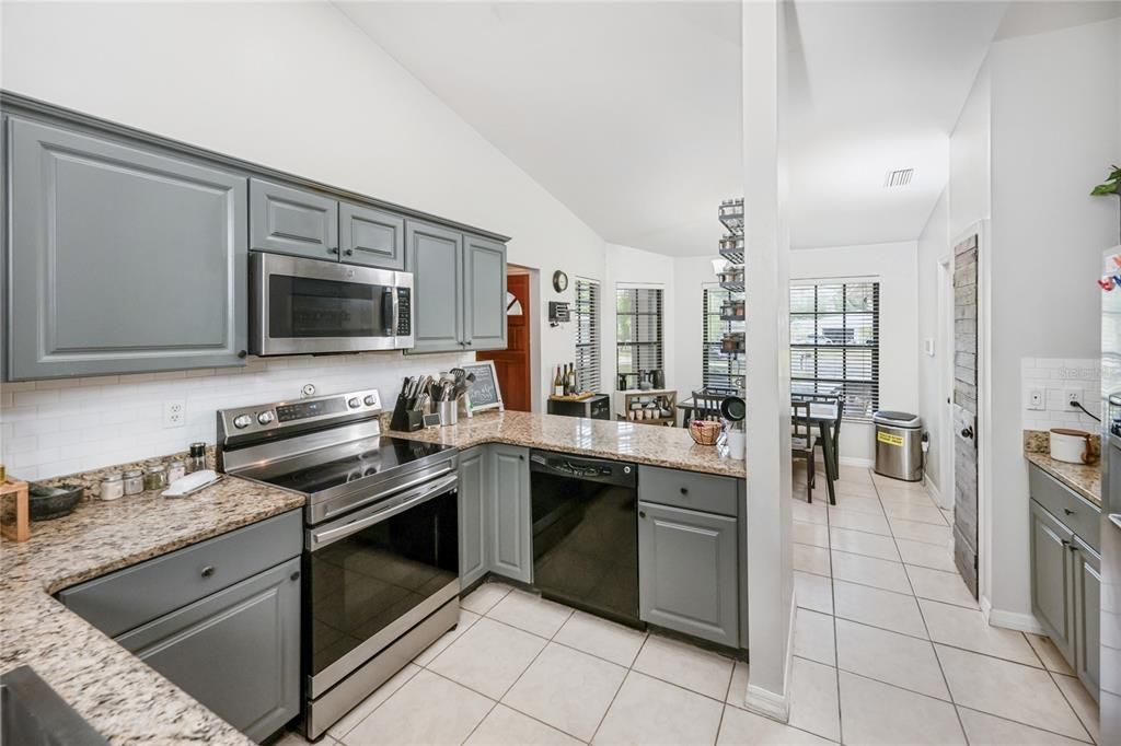 For Sale: $469,000 (4 beds, 2 baths, 2233 Square Feet)