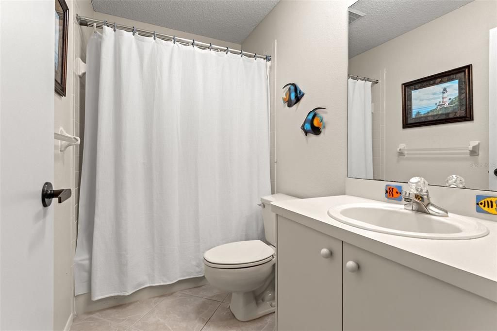 Active With Contract: $299,900 (2 beds, 2 baths, 1409 Square Feet)
