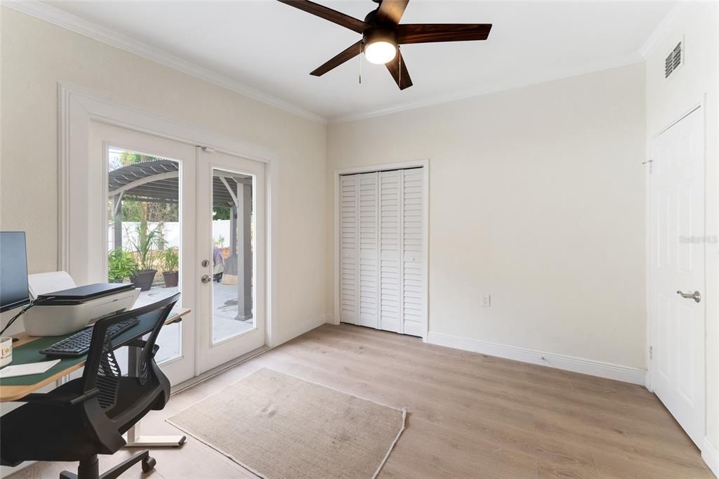 Active With Contract: $455,000 (3 beds, 2 baths, 1143 Square Feet)
