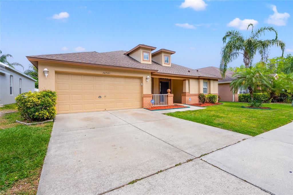 Active With Contract: $2,800 (4 beds, 3 baths, 2242 Square Feet)