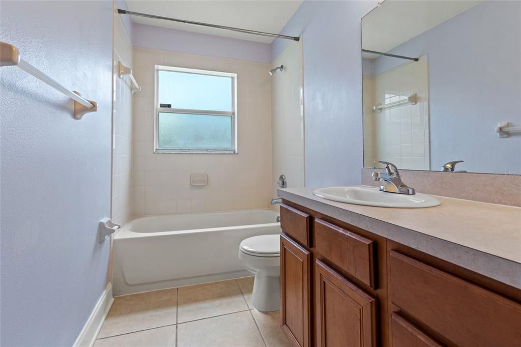 最近租的: $2,800 (4 贝兹, 3 浴室, 2242 平方英尺)