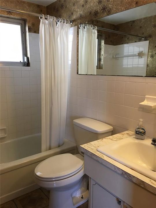 最近租的: $1,500 (2 贝兹, 1 浴室, 816 平方英尺)