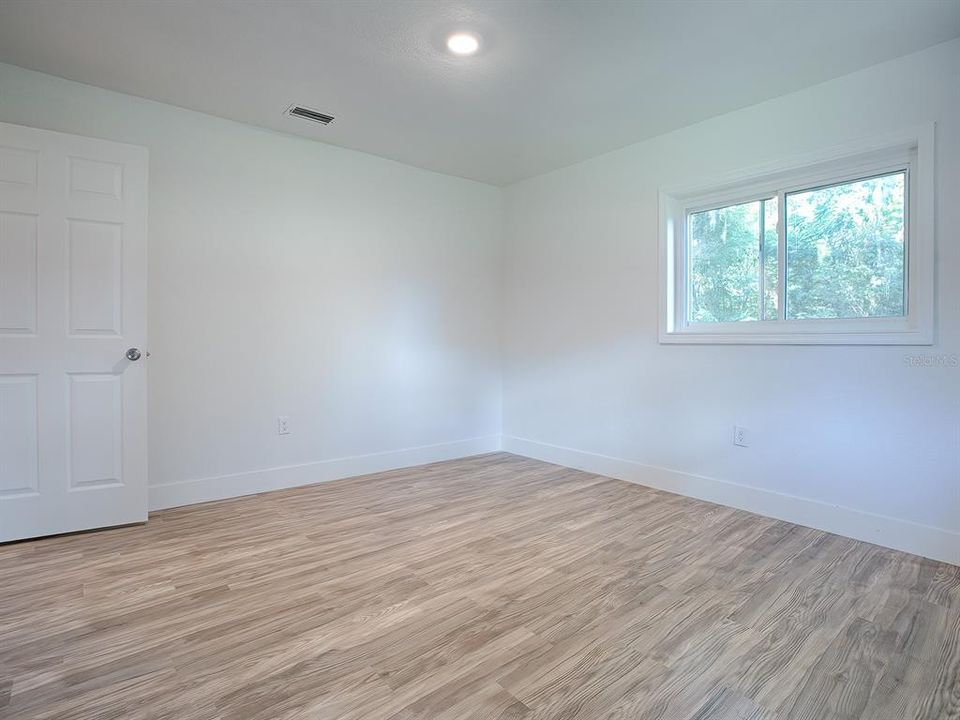 For Sale: $225,000 (3 beds, 2 baths, 1506 Square Feet)