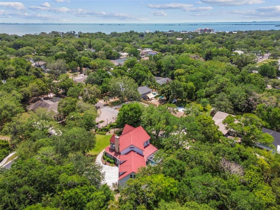 For Sale: $1,550,000 (5 beds, 3 baths, 3513 Square Feet)