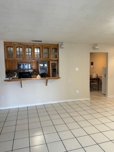For Sale: $399,000 (4 beds, 2 baths, 2020 Square Feet)