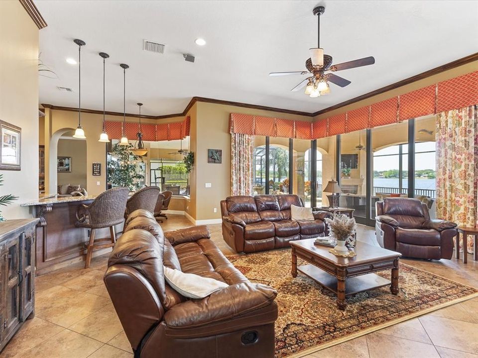 For Sale: $2,300,000 (5 beds, 5 baths, 4675 Square Feet)