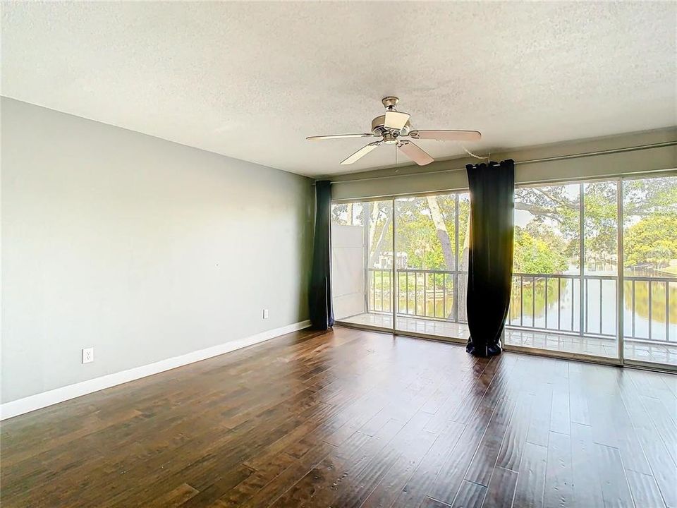 Recently Rented: $1,800 (2 beds, 1 baths, 1520 Square Feet)